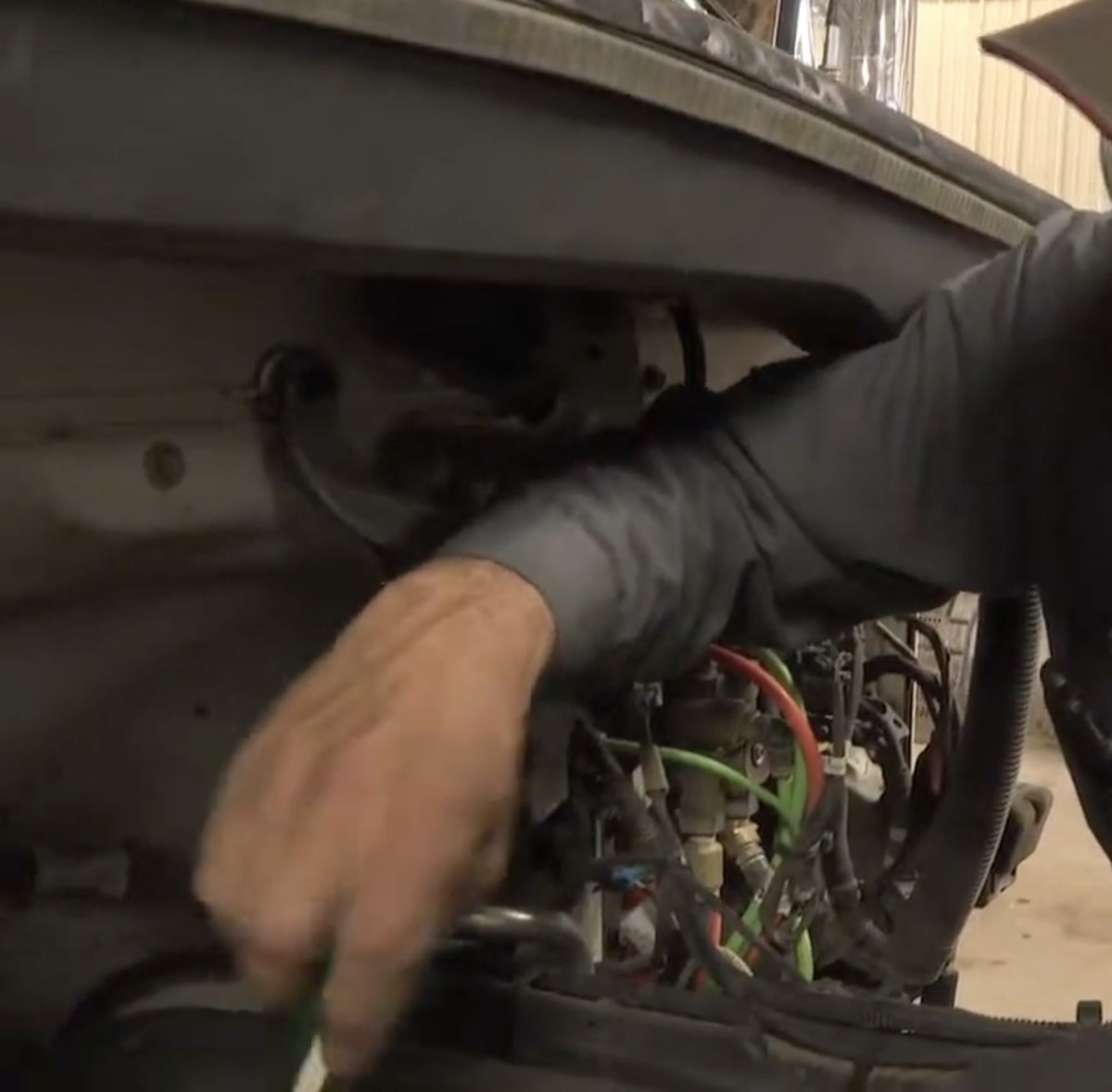 Mobile truck mechanic on site