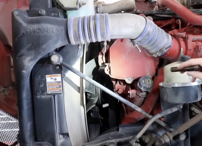 Truck repair service