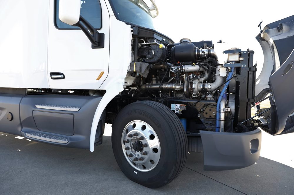 Oakland CA mobile truck repair roadside diesel service